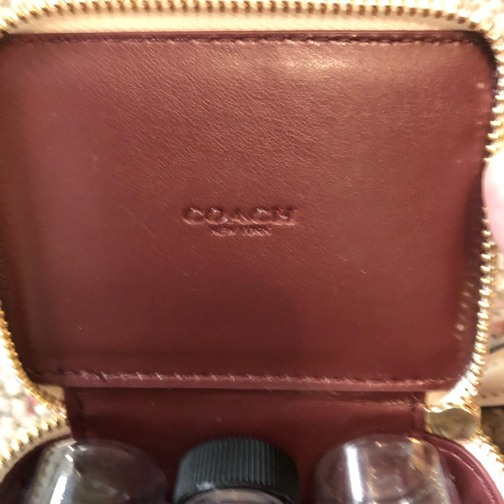 🆕 Coach Dragonfly Triple Pill Box Travel Case - Picture 7 of 8